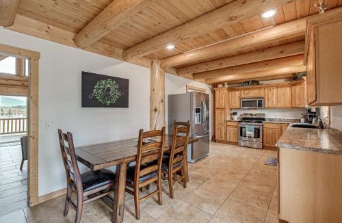 Victor House | Group Retreat in the Bitterroot Valley w/Hot Tub