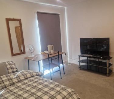 Southampton House | Gudjohnson Travellers and Holiday Homes