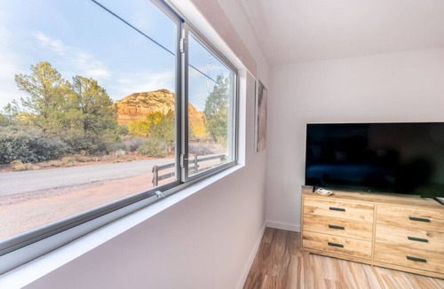 West Sedona House | Guest House @ Juniper Ranch | Private, Views, King
