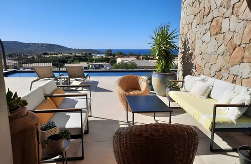 Palasca Bed & Breakfast | Guest Room “Chambre Albatre” with Sea View, Wi-Fi and Air Conditioning