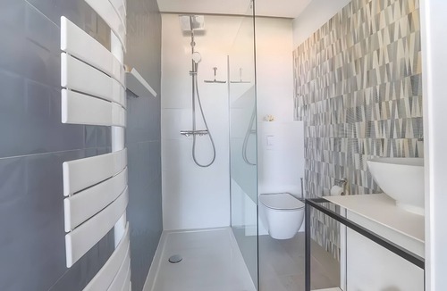 Palasca Bed & Breakfast | Guest Room "Chambre Mer" with Sea View, Wi-Fi, and Air Conditioning