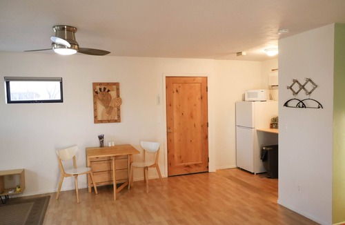 Tanque Verde Apartment | Guesthouse among Saguaros