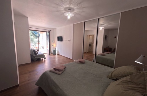 Manso Bed & Breakfast | Guesthouse at the Farm "U Bene Stà - Rinicciu" with Mountain View, Wi-Fi, and Air Conditioning