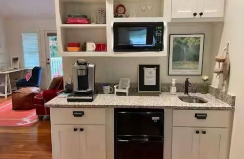 Winona Lake House | Guesthouse on Terrace