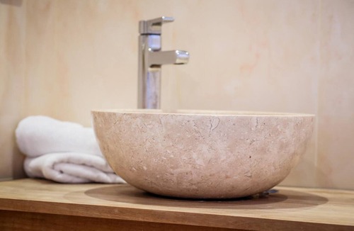 Lucciana Hotel | Hôtel Castellu Rossu