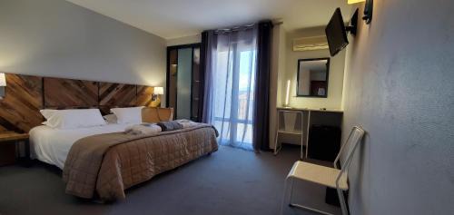 Aleria Hotel | Hôtel Restaurant Atrachjata