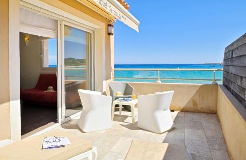 Algajola Hotel | Hôtel Serenada