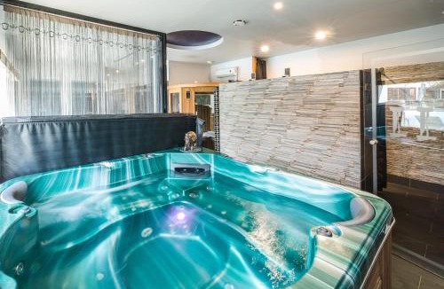 Lucciana Hotel | Hôtel Spa Restaurant La Madrague