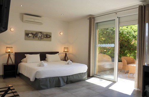 Pinarellu Hotel | Hôtel U Paesolu