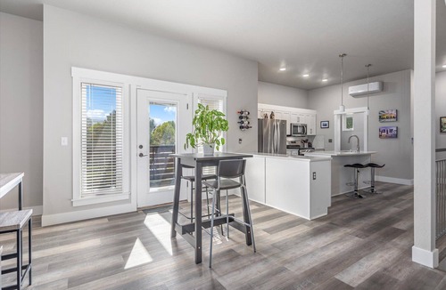 West Bench Condo | #HabitueHomes - West Bench McCoy - New Condo! Treadmill!