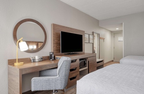 Octa Hotel | Hampton Inn by Hilton Washington Court House