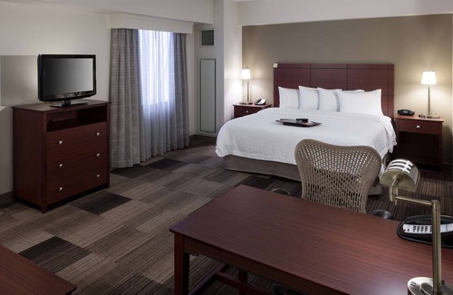 Boise Hotel | Hampton Inn & Suites Boise-Downtown