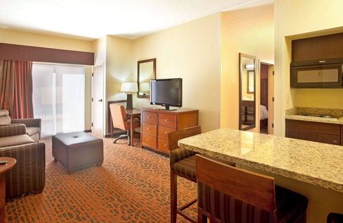 Biggs Field Hotel | Hampton Inn & Suites El Paso-Airport