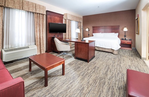 Greensburg Hotel | Hampton Inn & Suites Greensburg