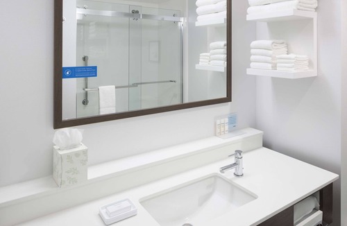 Downtown Phoenix Hotel | Hampton Inn & Suites Phoenix Downtown