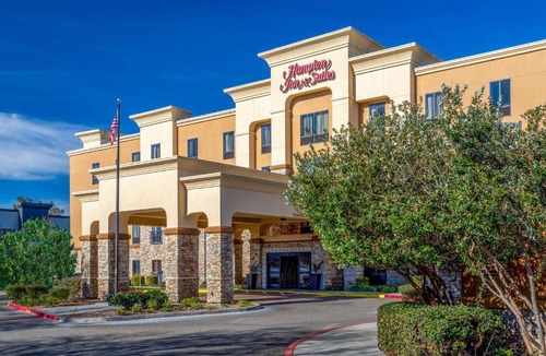 Laguna West-Lakeside Hotel | Hampton Inn & Suites Sacramento-Elk Grove Laguna I-5