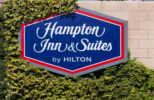 Tulare Hotel | Hampton Inn & Suites Tulare