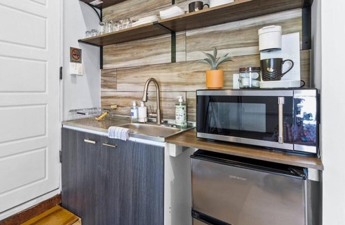 Downtown Apartment | Hargett Garage Studio