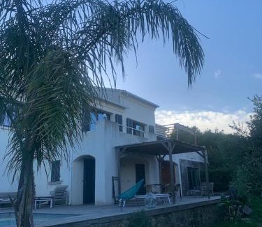 Biguglia House | Haut de villa casa di l onda piscine partagée
