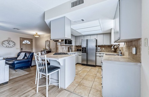 Lake Havasu City House | HavaHappyStay | Walk to Downtown + Boat Parking