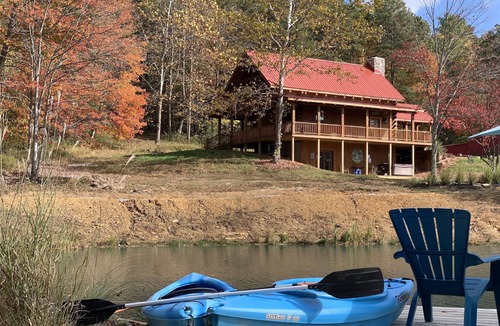 Laurelville House | Hawking Pond Cabin - Located in Hocking Hills, Ohio.