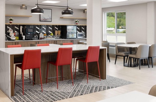 Alpine Northwest Hotel | Hawthorn Extended Stay by Wyndham Jackson Alpine