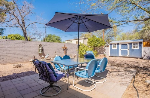 Peter Howell House | Hawthorne Manor - 3BD in Central Tucson with Patio