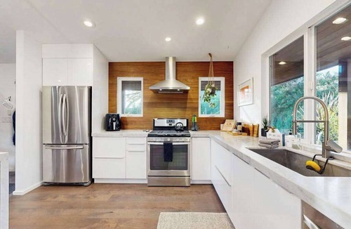 Healdsburg House | Healdsburg 2BR riverfront home with private dock & river views