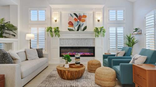 Pleasant Valley House | Heated Pool, Hot Tub, Pool Table, Putting Green, 5BR