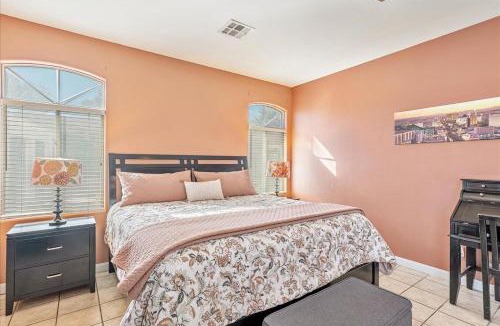 MacDonald Ranch Villa | Henderson Hacienda, 5br free heated pool-spa, 15 min to Strip