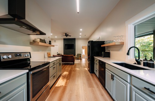 Shoals Cabin | Hidden Family Cabin with Hot Tub
