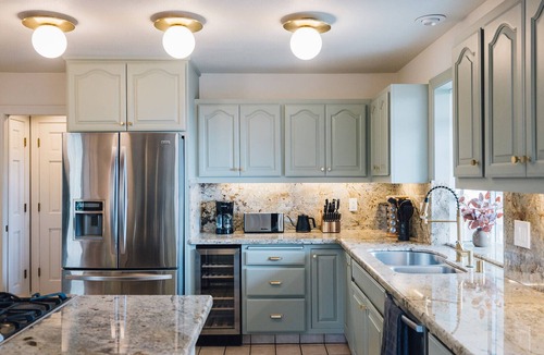 Oakhurst Cottage | Hidden Forest Castle - Dome, Spa, Sauna, Views, Games, Movie Theater
