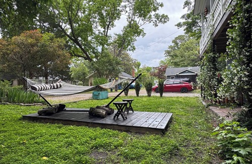 Wilmington House | Hidden Gem 10 mins to Downtown or Wrightsville Beach. Brand New King Sized Bed
