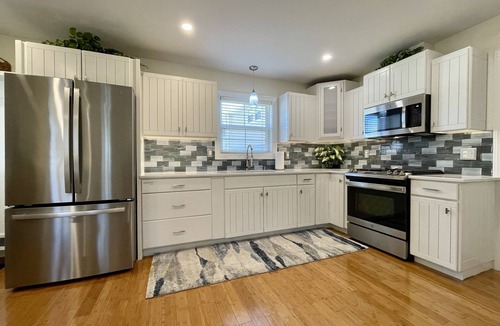 Wilmington House | Hidden Gem: Epic cottage near UNCW, Beach & Downtown