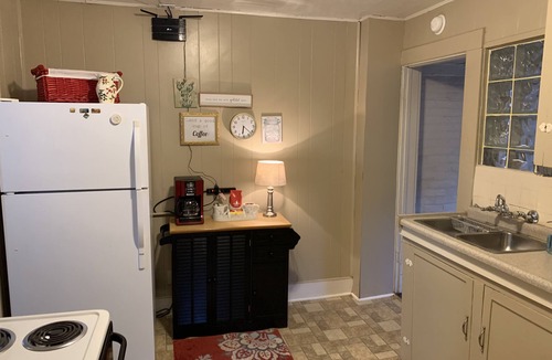 Winslow Cottage | High desert cottage nestled in the heart of historic Winslow