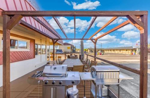 Williams House | Highlander Motel Room 12 Route 66 Escape