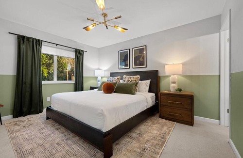 Castlewood House | Highline Haus in Centennial, CO