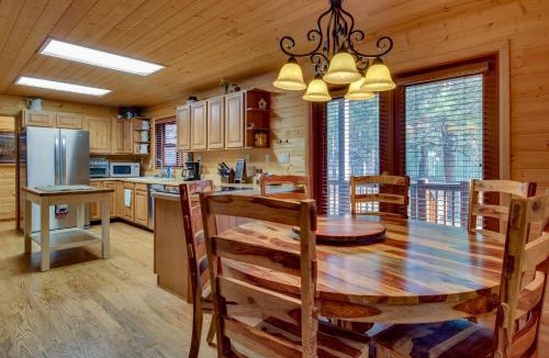 Heber House | Hike, Fish & Relax Fireside! Forest Lakes Cabin