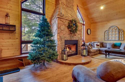 Heber House | Hike, Fish & Relax Fireside! Forest Lakes Cabin