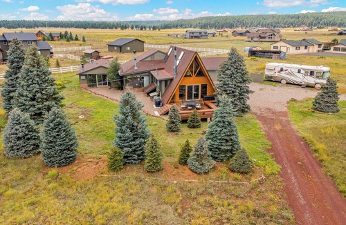 Baderville Ski Chalet | Hike, Ski, Stargaze: Flagstaff Cabin with Breath-Taking Views