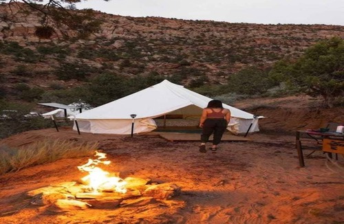 Hildale RV Rental | Hilltop Double Queen Glamping Near Zion