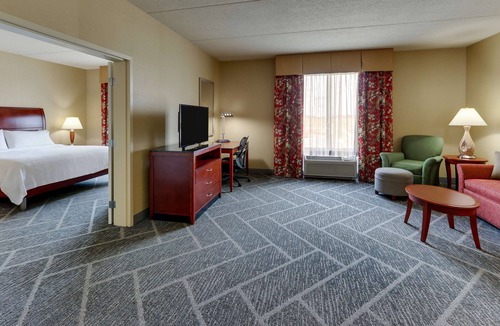 West Newton Hotel | Hilton Garden Inn Indianapolis Airport