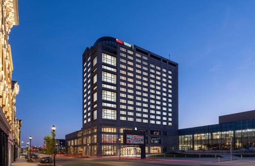 Downtown Toledo Hotel | Hilton Garden Inn Toledo Downtown
