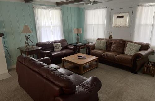 Willoughby Spit House | Historic Beach Side Getaway - Pet friendly, WiFi cottage