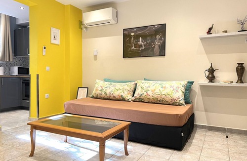 Thissio Apartment | Historic Center getaway 10' walk to Acropolis hill