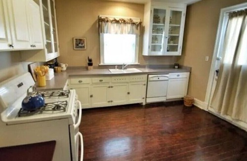 Dayton House | Historic District 3k Sq’ Home - Close to Everything
