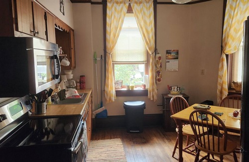McConnelsville Apartment | Historic Downtown McConnelsville Apt, Overlooking Locks of Love Sculpture
