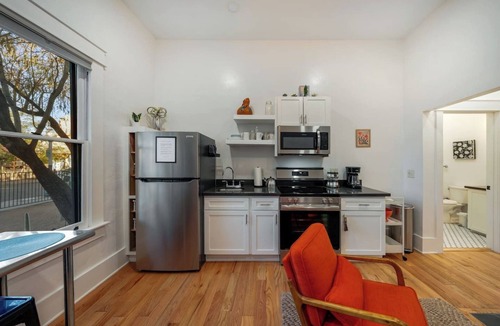 Iron Horse House | Historic Duplex/Total of 2 BR 2 BA/2 Units