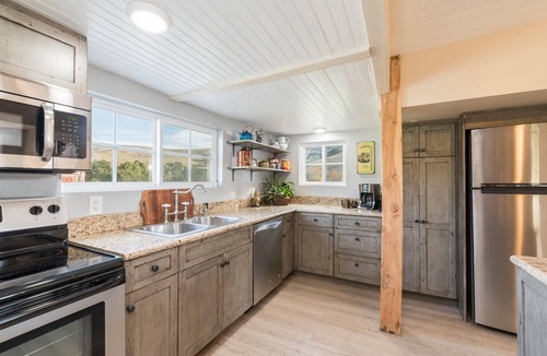 San Luis Obispo House | HISTORIC FARMHOUSE ON 400 ACRE RANCH