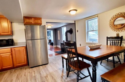 Wakefield-Peacedale House | Historic home, 10 Min to Beaches, Fantastic Yard!